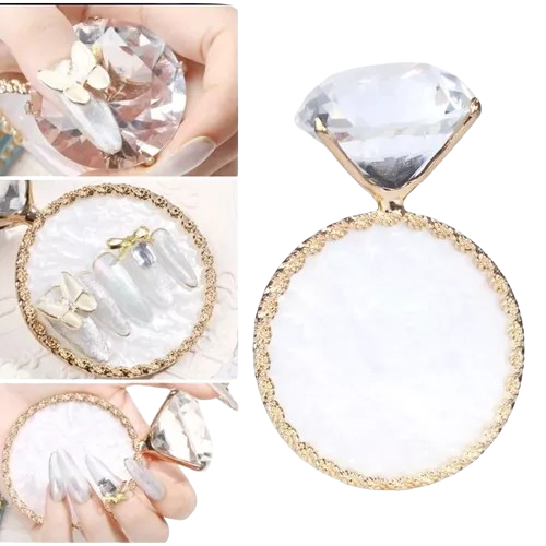 Anel_com_Diamante_Decorativo_para_Foto-removebg-preview